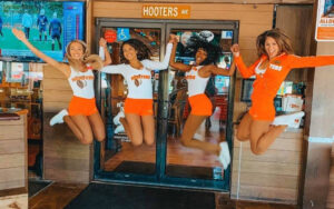 Hooters Dallas West End