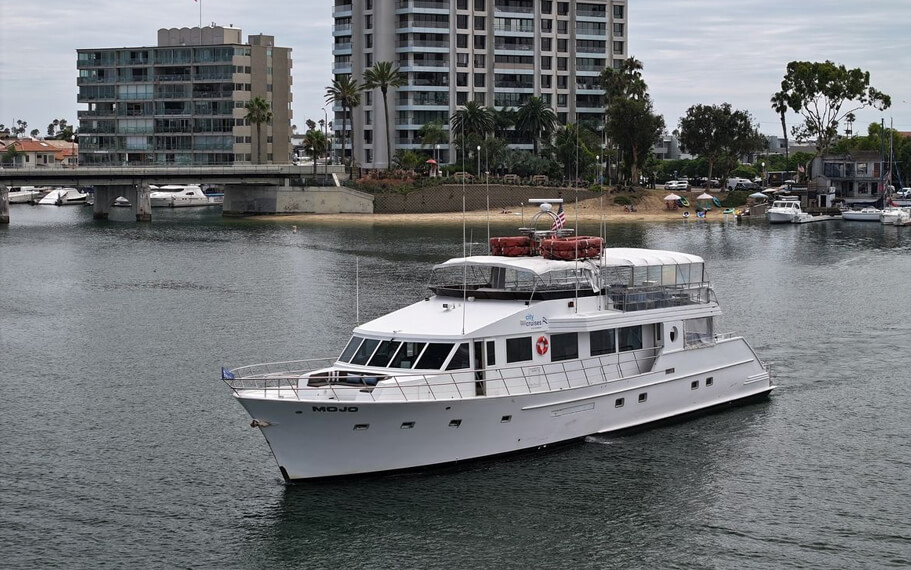 Mojo Yacht Newport Beach
