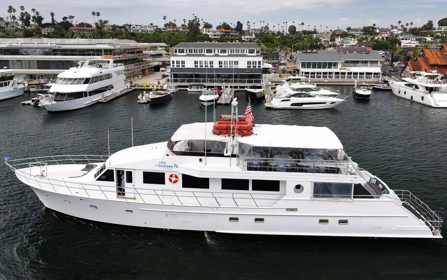Mojo Yacht Newport Beach