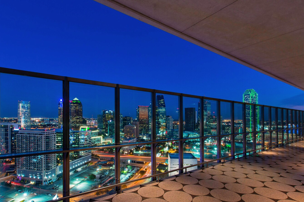 W Dallas Rooftop – Altitude